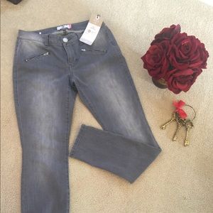 CAbi Zip Skinny Spring 2017 NWT